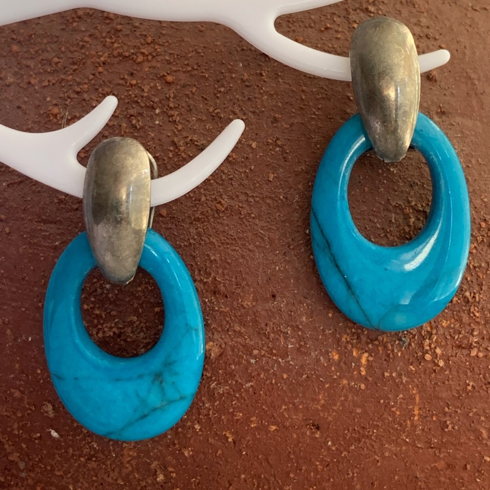 Blue Stone Oval Earrings with Omega clip